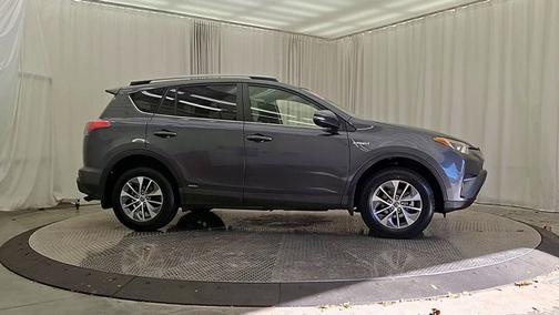2018 Toyota RAV4 Hybrid XLE