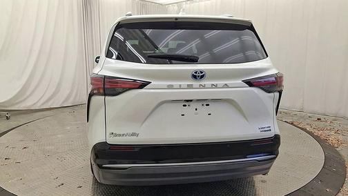 2021 Toyota Sienna Limited 7-Passenger
