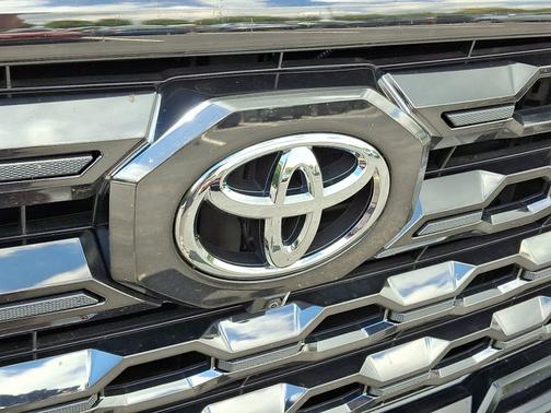 2023 Toyota Tundra Platinum