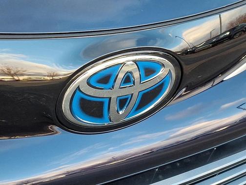 2025 Toyota Sienna Platinum