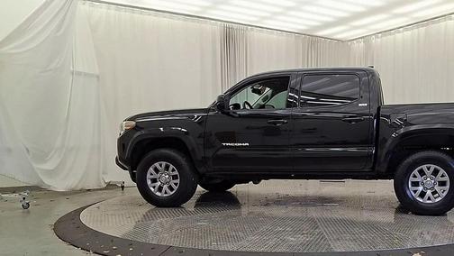 2016 Toyota Tacoma SR5