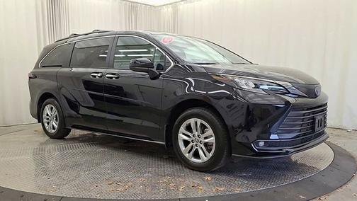2023 Toyota Sienna XSE 25th Anniversary