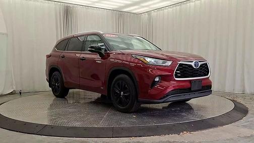 2020 Toyota Highlander Hybrid XLE