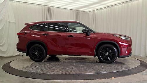2020 Toyota Highlander Hybrid XLE