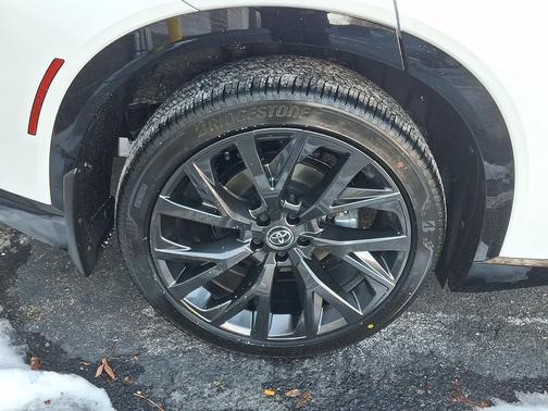 2026 Toyota Crown Signia Limited