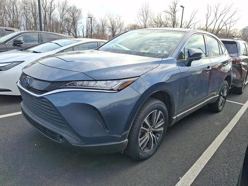 2022 Toyota Venza LE