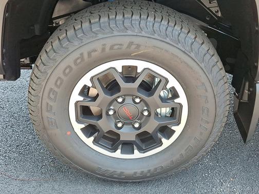 2025 Toyota Tacoma Base