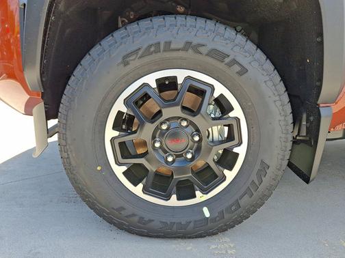 2025 Toyota Tacoma TRD Off Road