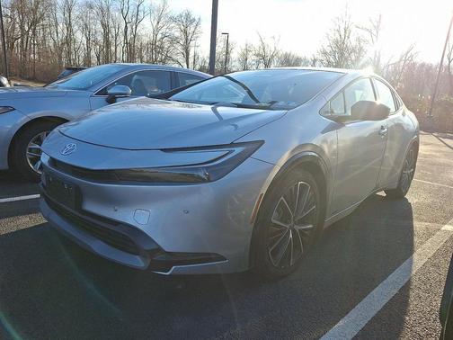 2024 Toyota Prius XLE