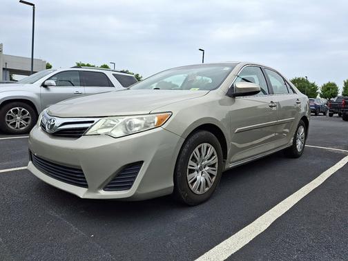 2013 Toyota Camry LE