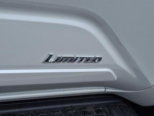 Wind Chill Pearl 2026 Toyota 4Runner Limited