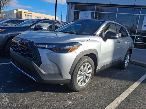 2026 Toyota Corolla Cross LE
