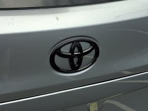 2025 Toyota Corolla Cross Hybrid XSE