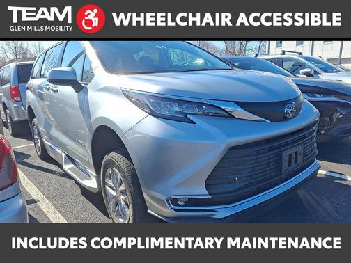 2023 Toyota Sienna XLE