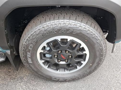 2025 Toyota 4Runner TRD Off Road
