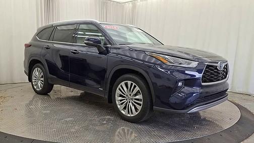 2024 Toyota Highlander Hybrid Platinum
