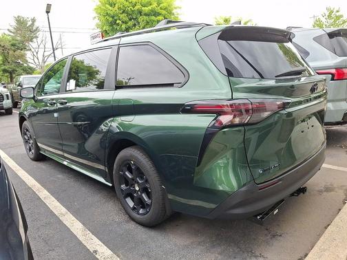 Cypress 2026 Toyota Sienna Woodland Edition