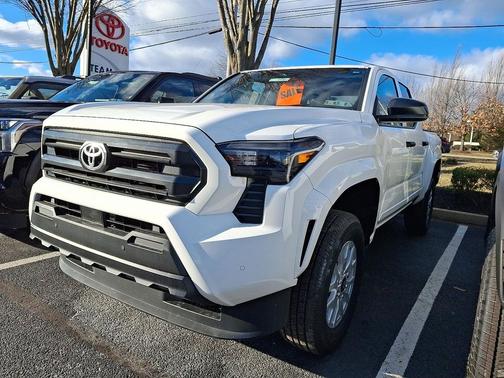 2025 Toyota Tacoma SR