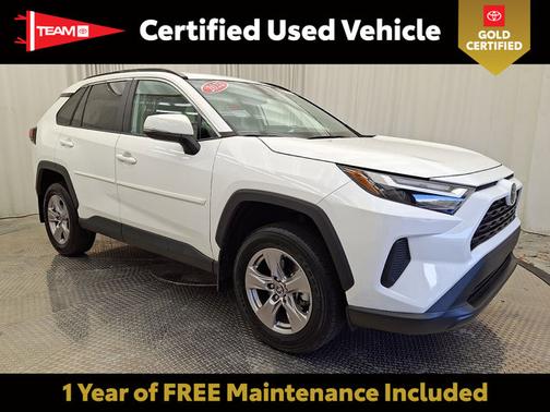 2022 Toyota RAV4 XLE