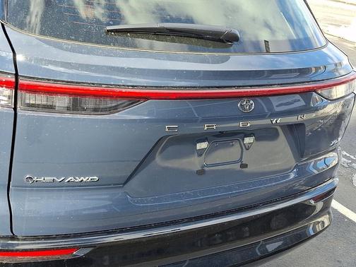 2026 Toyota Crown Signia XLE