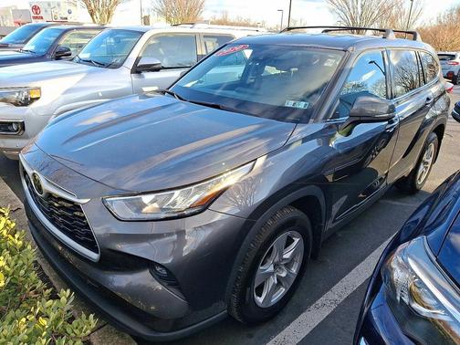 2020 Toyota Highlander LE