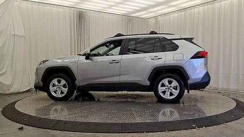 2019 Toyota RAV4 Hybrid XLE