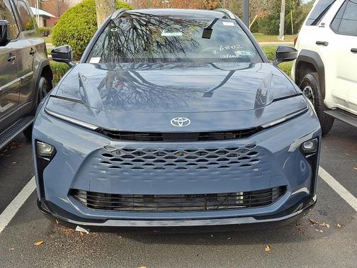 2025 Toyota Crown Signia Limited