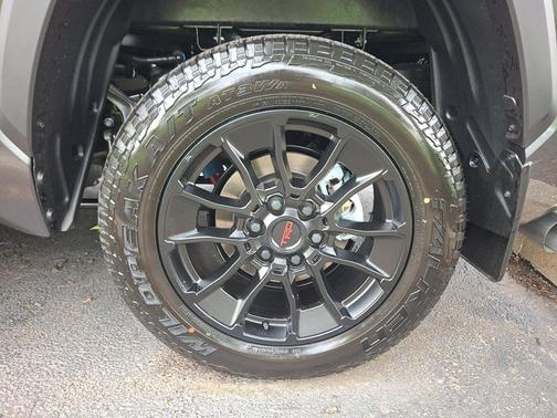 2025 Toyota Tundra Limited Hybrid