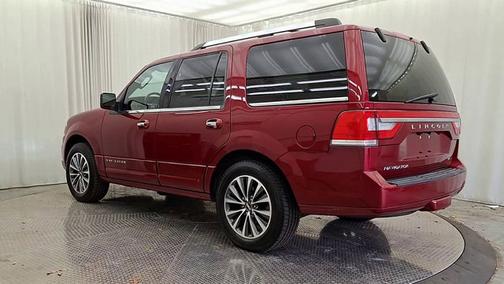 2015 Lincoln Navigator Base