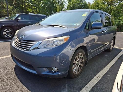 2015 Toyota Sienna XLE