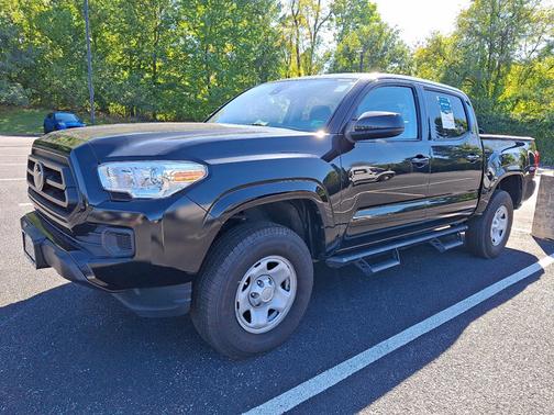 2022 Toyota Tacoma SR