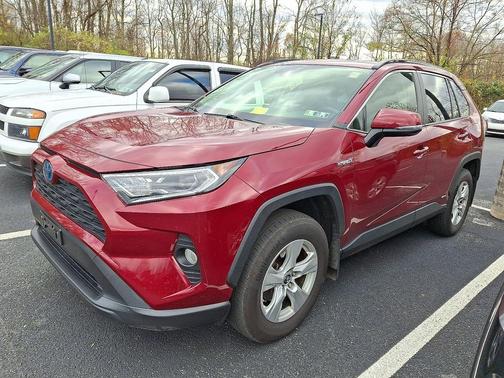 2019 Toyota RAV4 Hybrid XLE