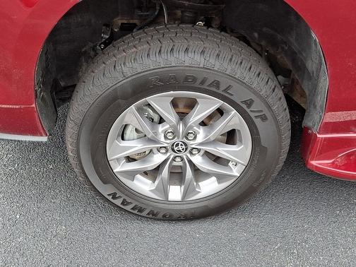 Ruby Flare Pearl 2023 Toyota Sienna LE