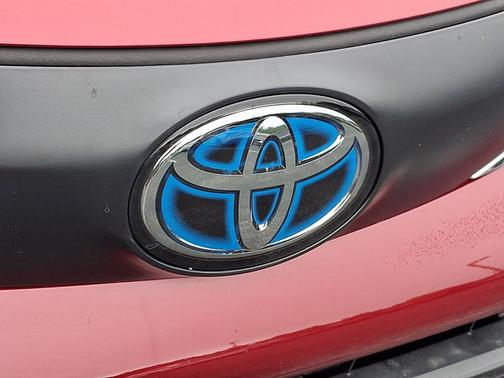 Ruby Flare Pearl 2023 Toyota Sienna LE