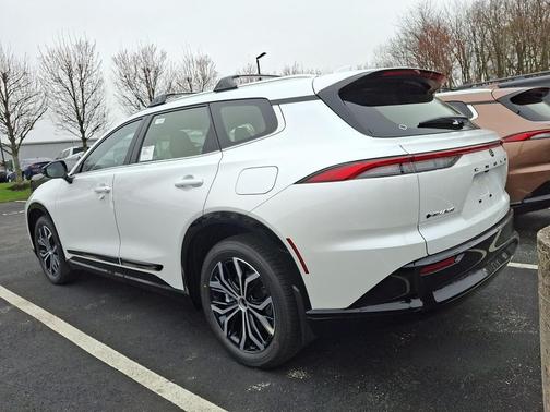 2026 Toyota Crown Signia XLE