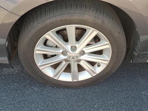 2012 Toyota Camry Hybrid XLE