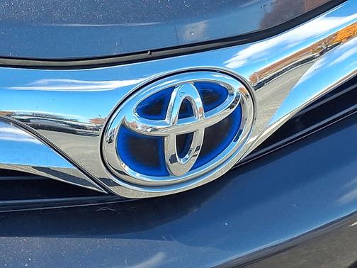2012 Toyota Camry Hybrid XLE