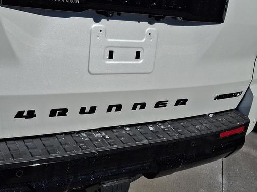 2026 Toyota 4Runner Hybrid Platinum