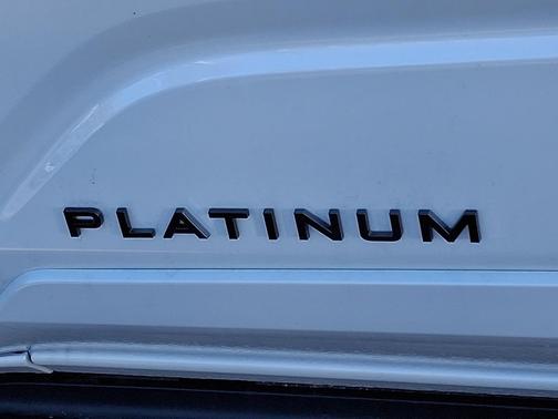 2026 Toyota 4Runner Hybrid Platinum