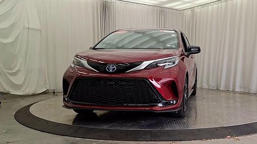 2024 Toyota Sienna XSE