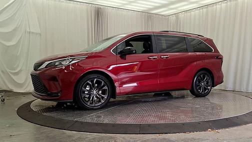 2024 Toyota Sienna XSE