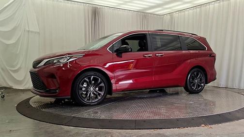 2024 Toyota Sienna XSE