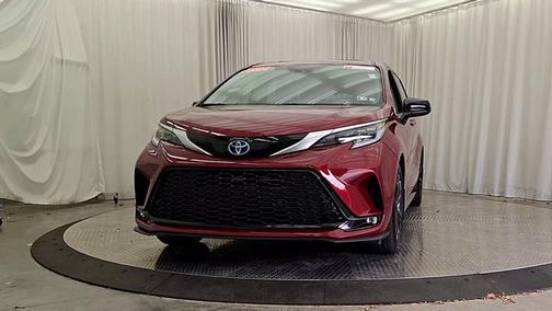 2024 Toyota Sienna XSE