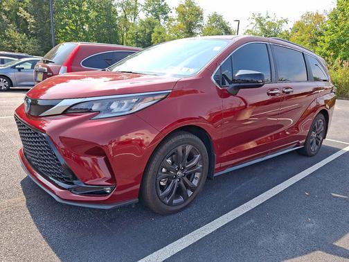 2024 Toyota Sienna XSE