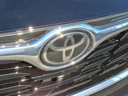 2026 Toyota Highlander Hybrid Limited