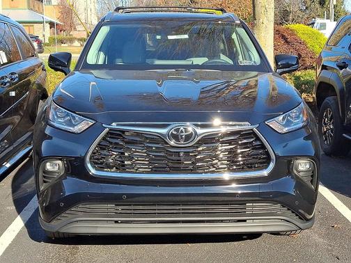 2026 Toyota Highlander Hybrid Limited