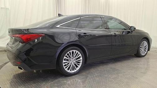 Midnight Black Metallic 2020 Toyota Avalon Limited