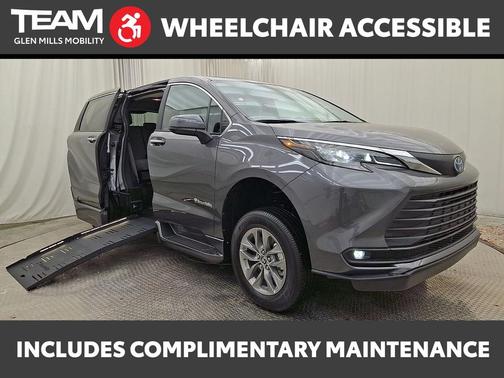 2025 Toyota Sienna XLE