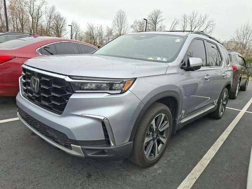 Lunar Silver Metallic - SX 2024 Honda Pilot Elite