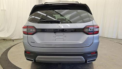Lunar Silver Metallic - SX 2024 Honda Pilot Elite